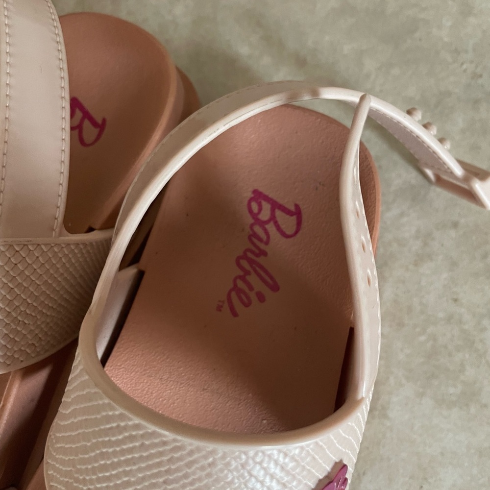 Barbie kids Shoes - Picture 3 of 5